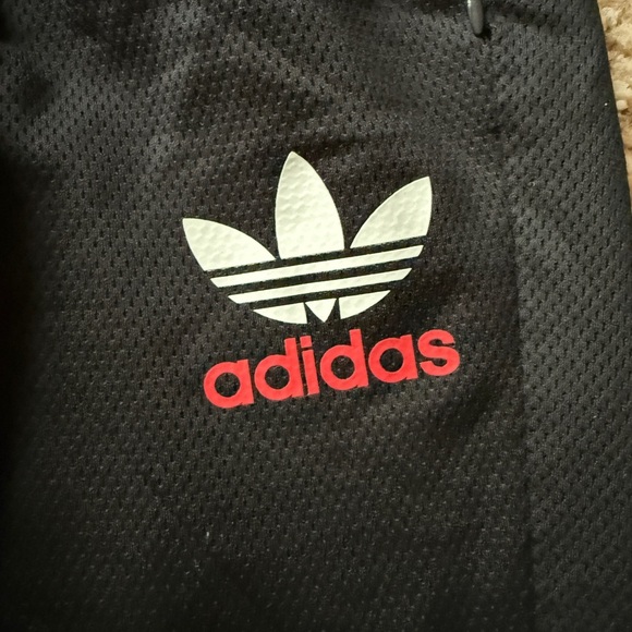 Adidas Men’s joggers, heavyweight, zipper front pockets, Drawstring Waist. Sz sm - Picture 6 of 6